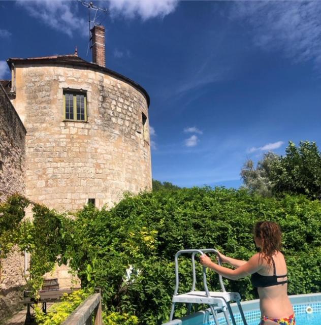 Cote-Serein La Privilege De La Tour Madame Noyers-sur-Serein Exterior foto